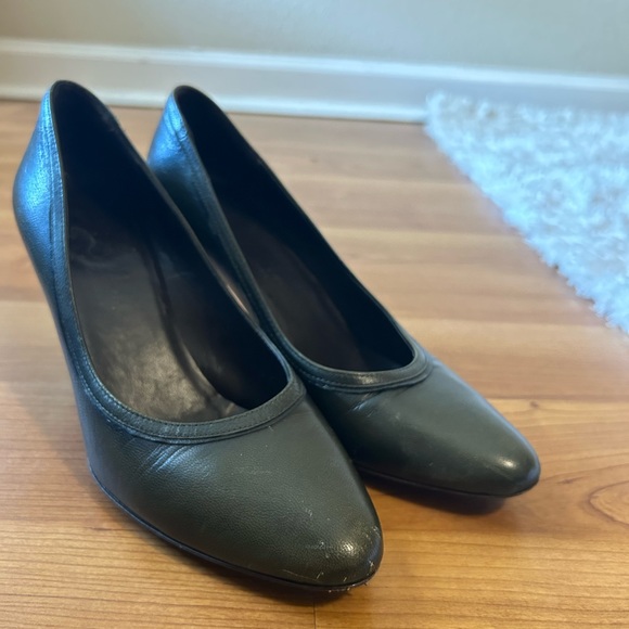 Dark Green Heels - Picture 4 of 5